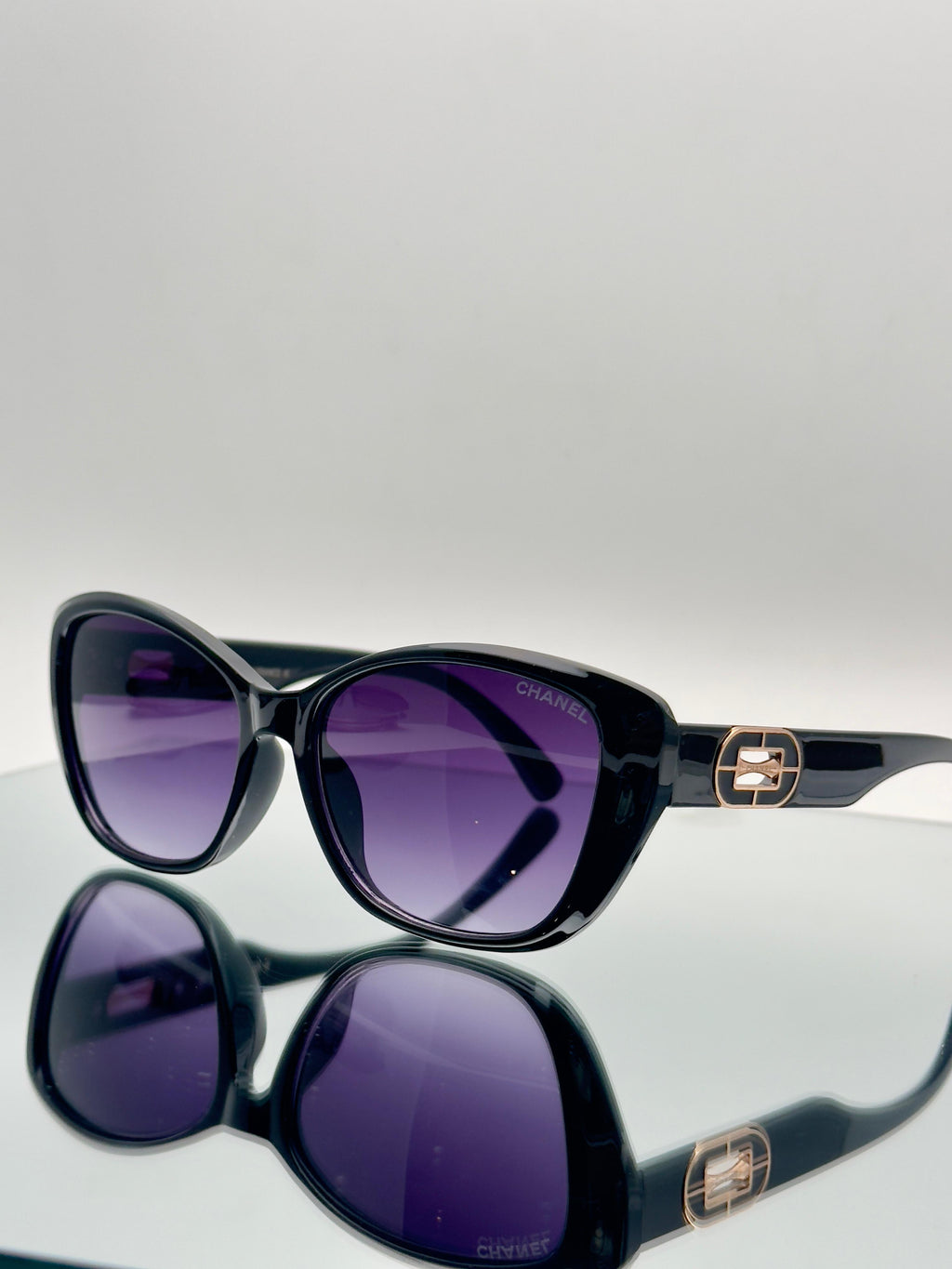 Gafas de Mujer Channel R2 – Lentes de Sol Elegantes con Protección UV400
