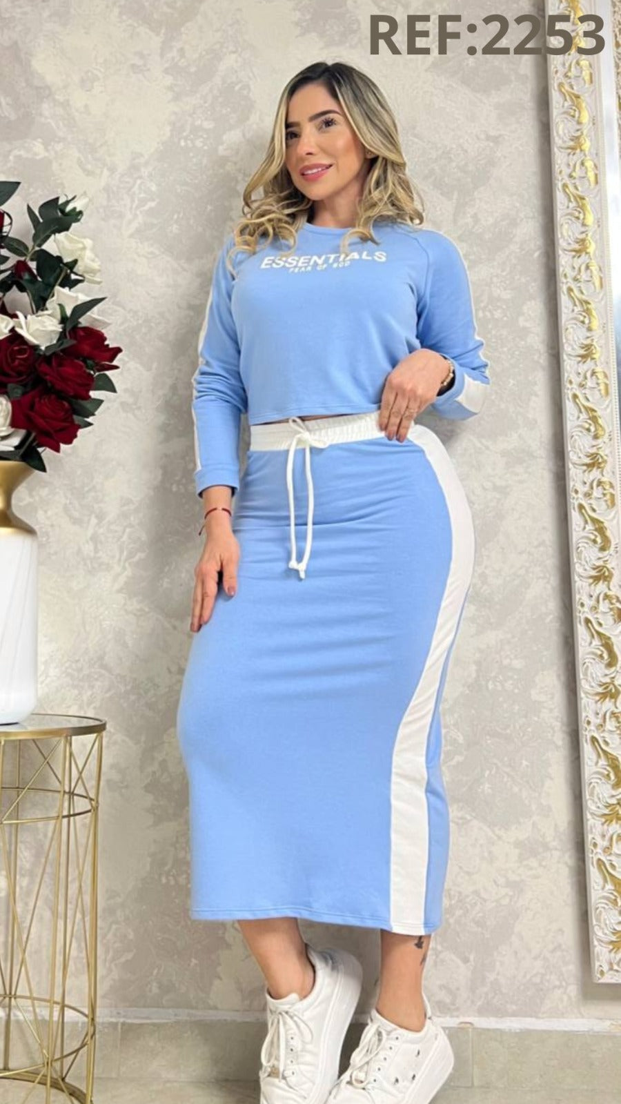 Conjunto Falda Essential Mujer – Elegancia, Comodidad y Estilo Moderno