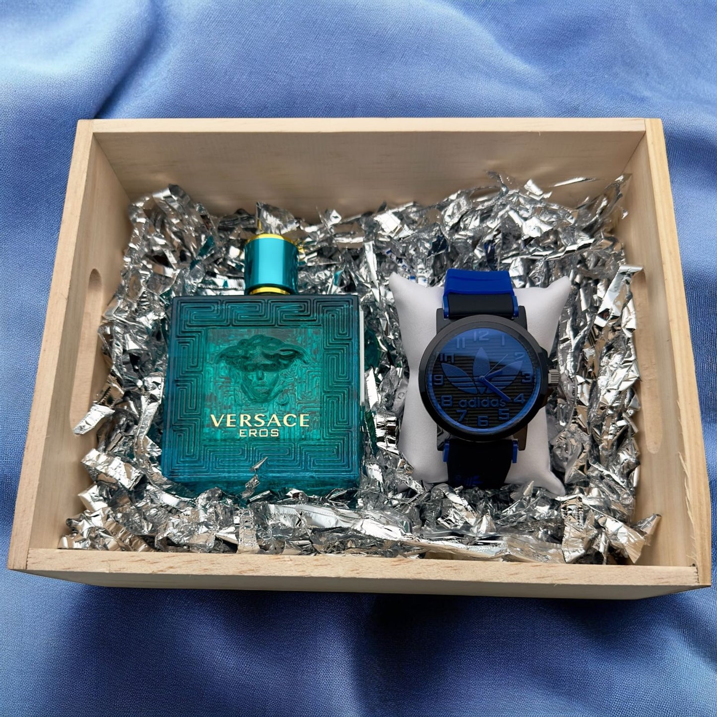 Combo Adidas Reloj + Perfume en Caja – Set Original para Hombre 3 Piezas